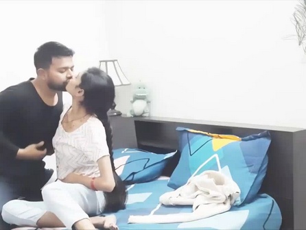 Desi Mms Sex Scandal Couple - Indian Hidden Cams - Indian Sex Scandals Videos & Porn MMS
